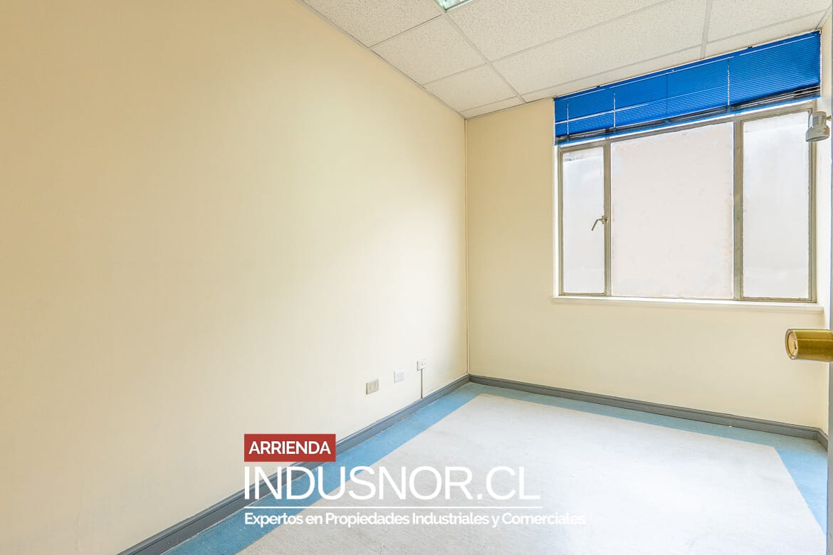 Oficina 1 con baño