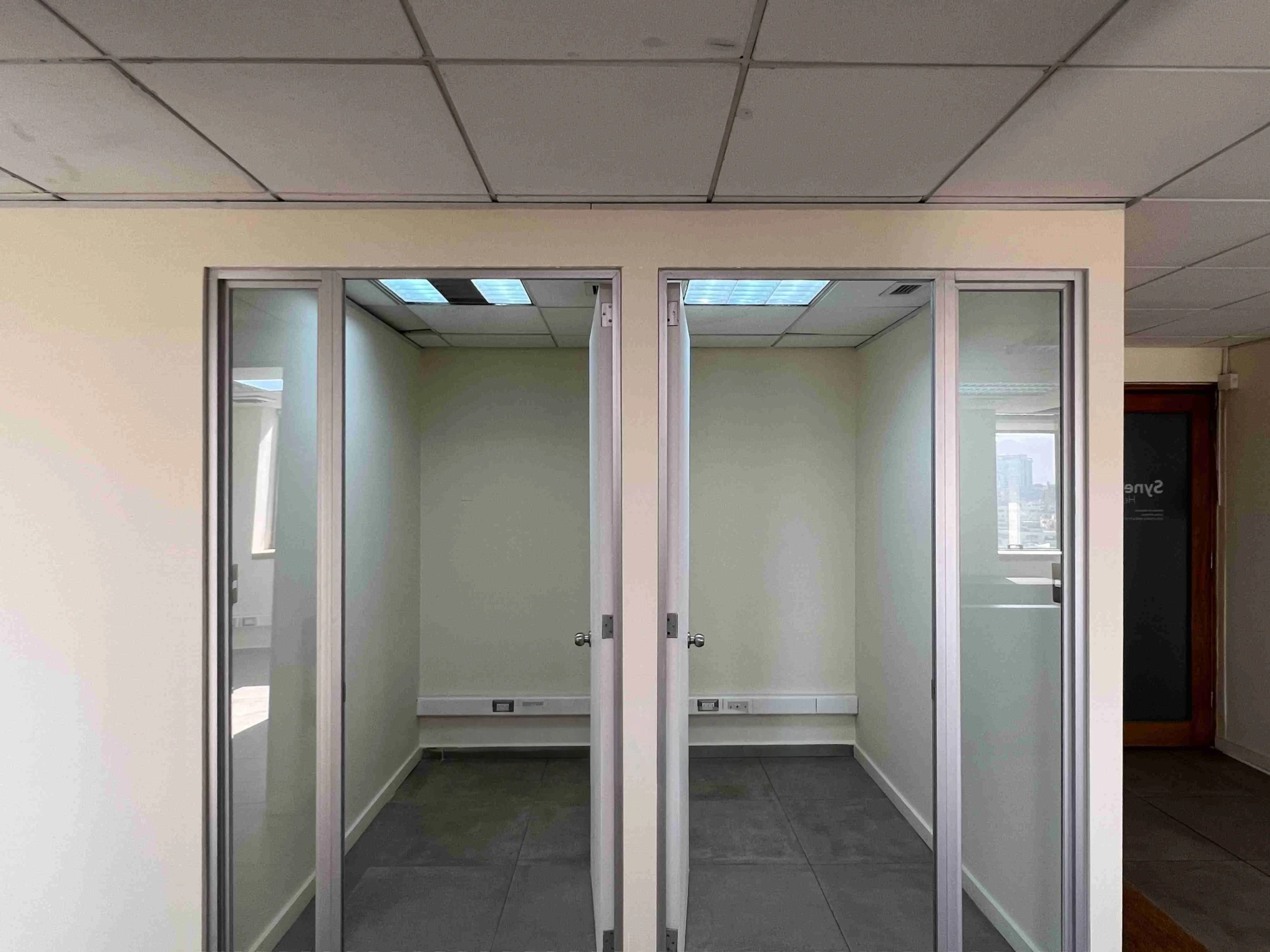 Duvify 2FPBG 20Rentas 2Fedificio-torre-san-ramon 2Foficina-1601 2Ffotos 2Ftorre-san-ramon-oficina-1601-08