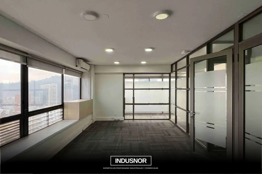 Oficina comercial en arriendo en El Golf, Las Condes