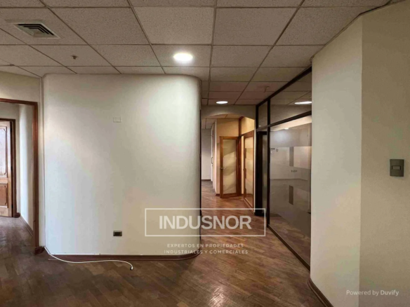 Oficina En Arriendo 275 M2, Santiago Centro
